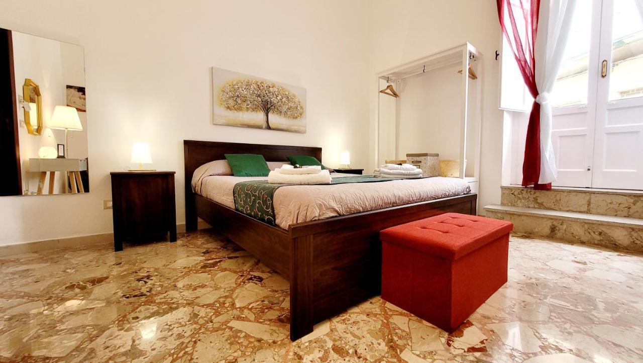 Zanzi 'S Charming Rooms Avola Exterior foto